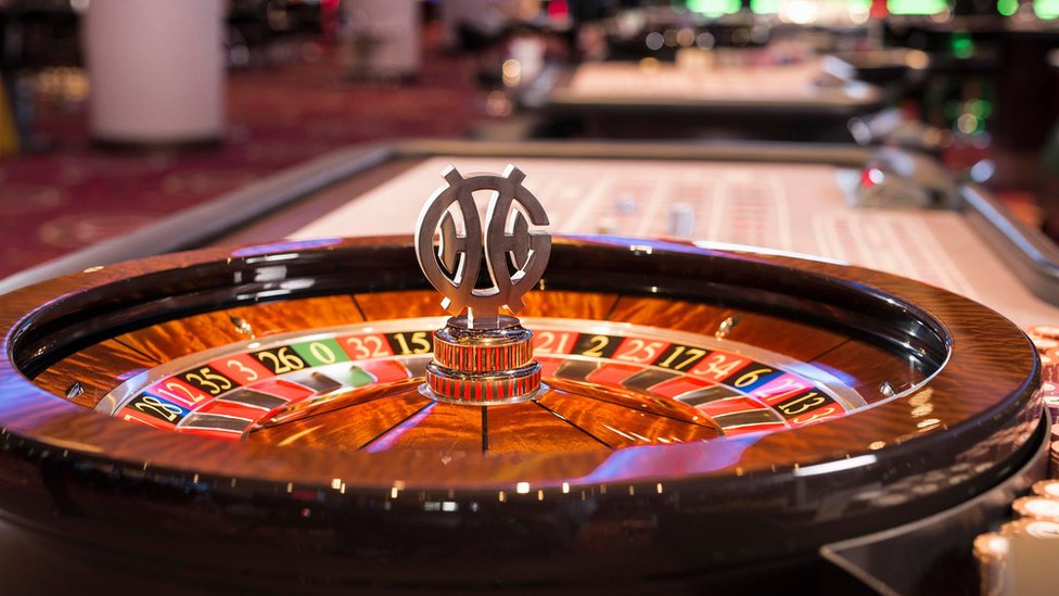 The Evolution of Online Casino Games: From the Casino Floor to Your Screen